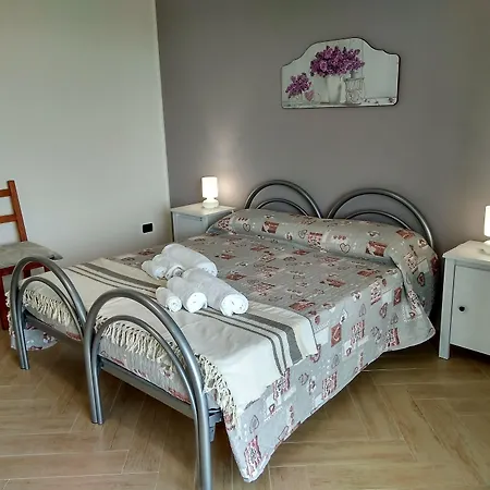 Il Papavero Rosso 3* Корильяно-д'Отранто